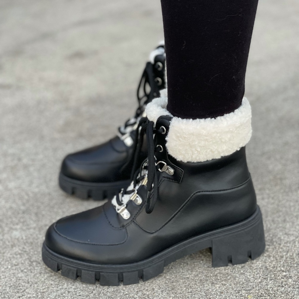 Black Lace-up Combat boot with faux fur ankle cuff - Picture 4 of 13